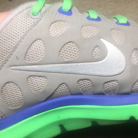 Nike Training Shoes -💚💙🤍- Barely Worn - Picture 11 of 15